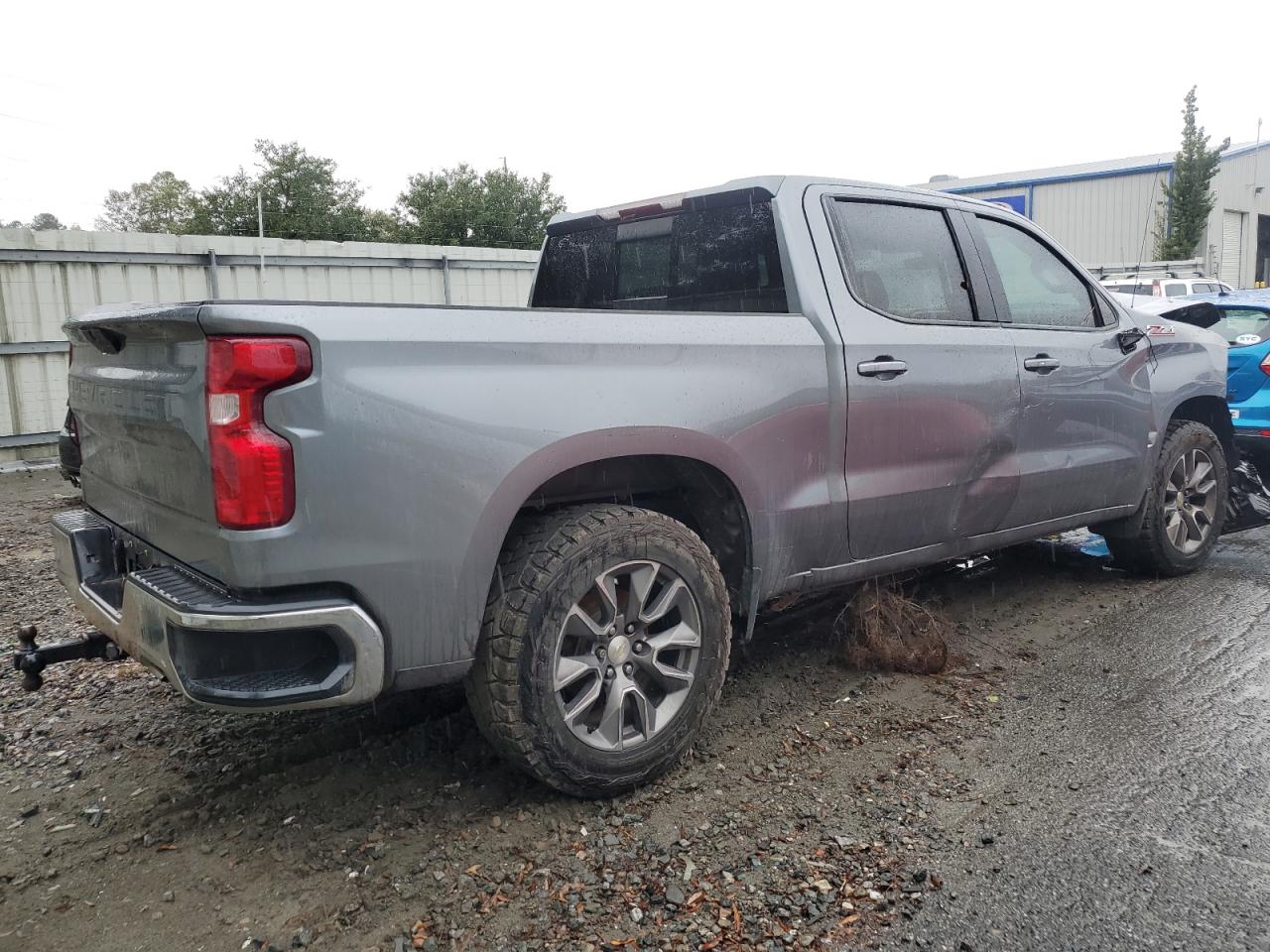 2021 Chevrolet Silverado - Image 3