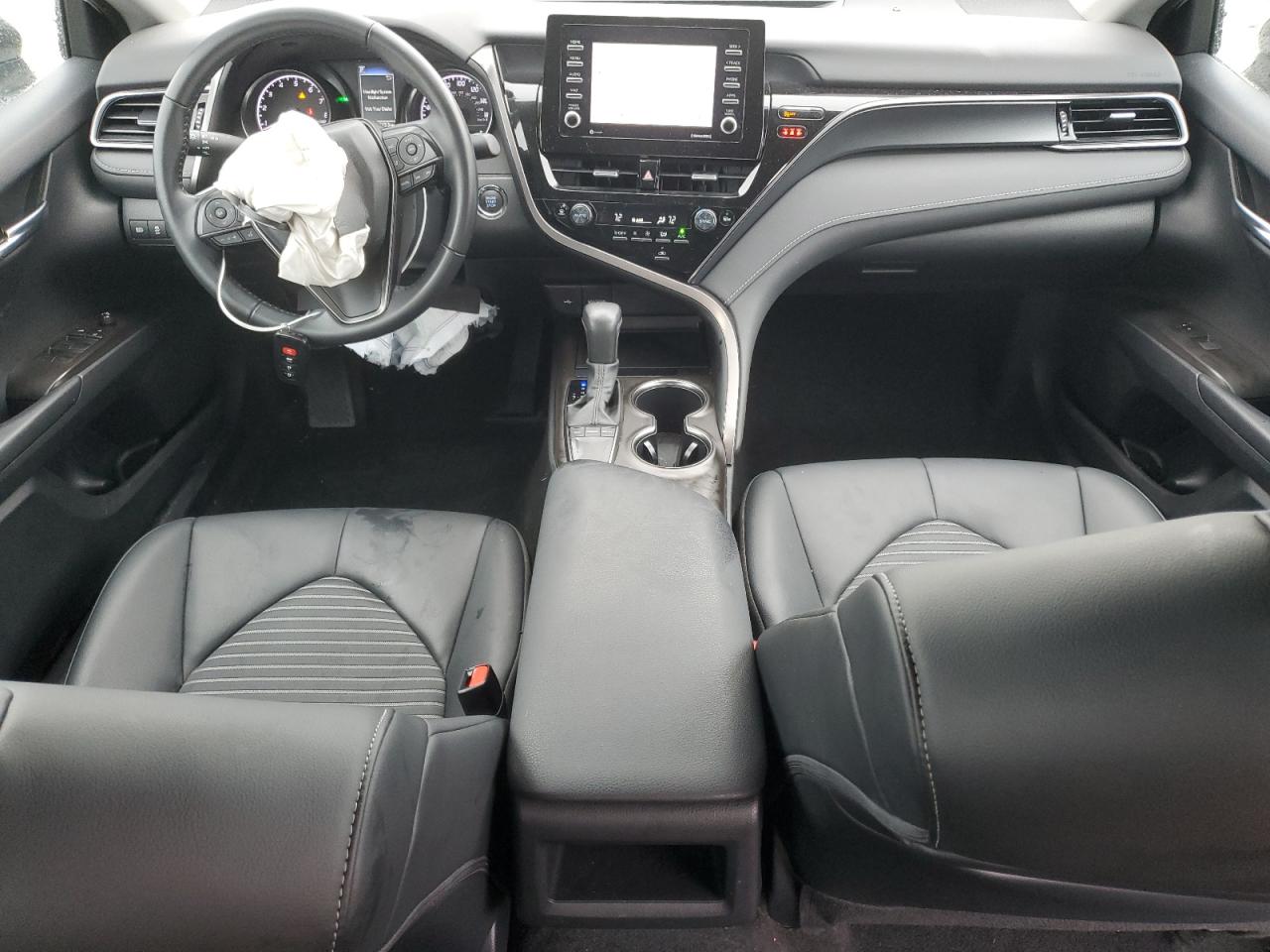 2023 Toyota Camry - Image 8
