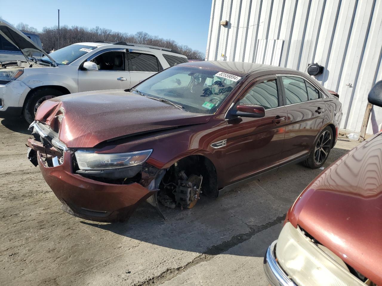 2015 Ford Taurus - Image 1