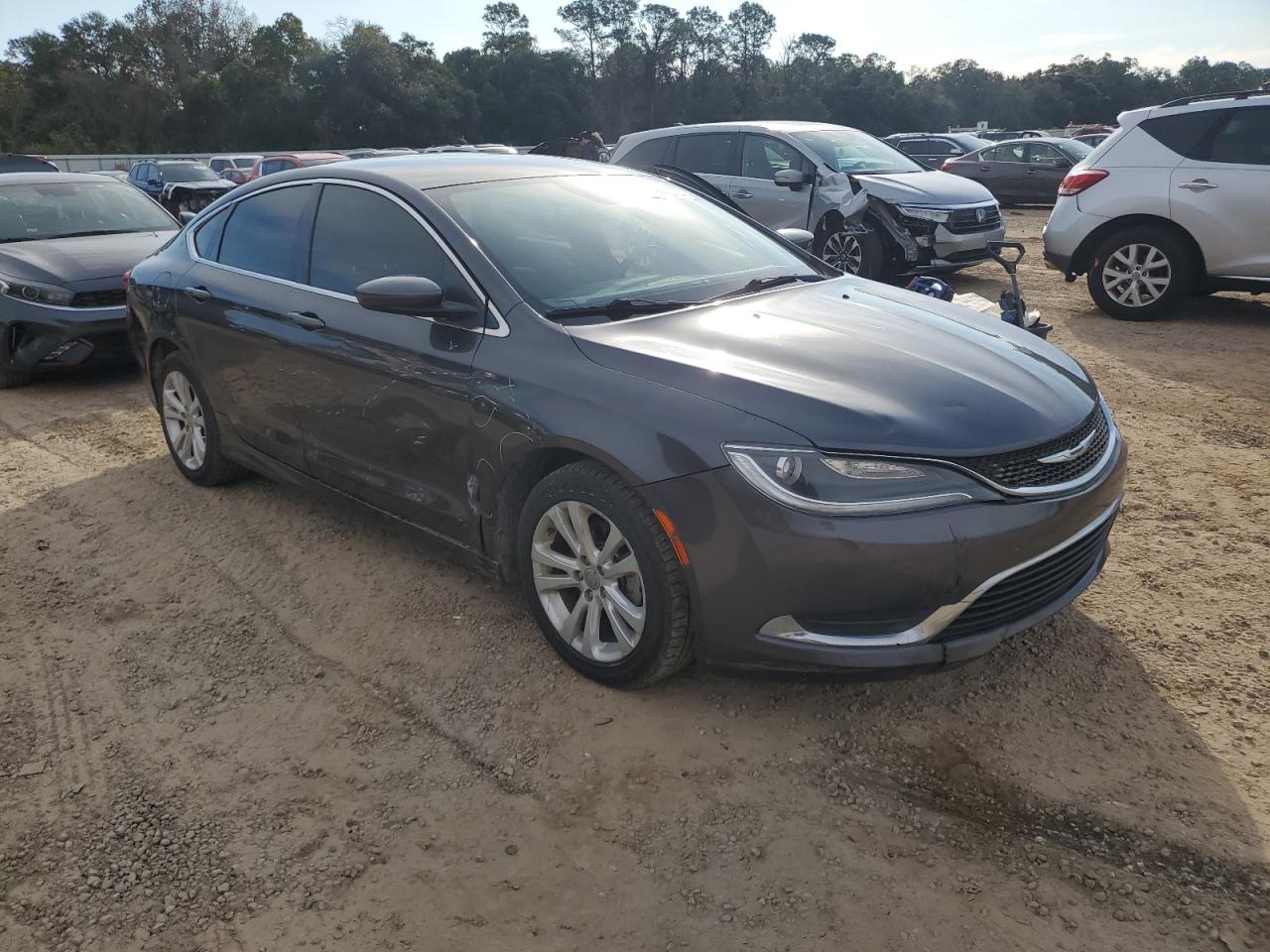 VIN 1C3CCCAB1FN728982 2015 CHRYSLER 200 no.4