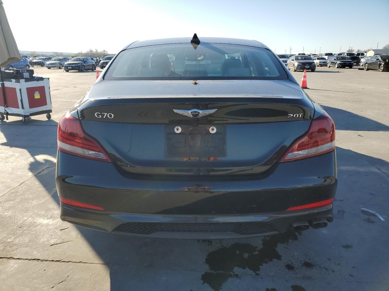 VIN KMTG64LA0KU037457 2019 GENESIS G70 no.6