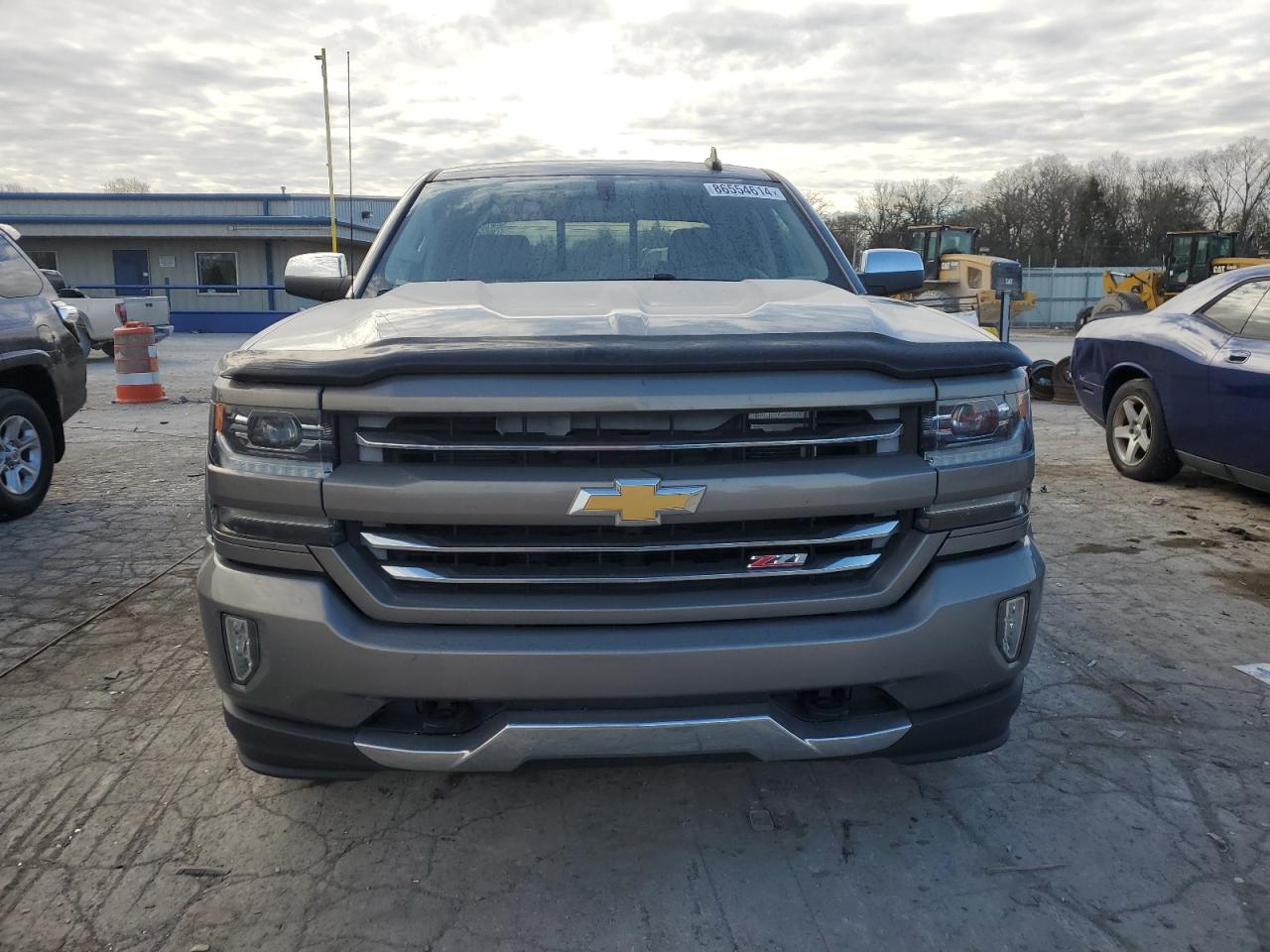 2017 Chevrolet Silverado - Image 5