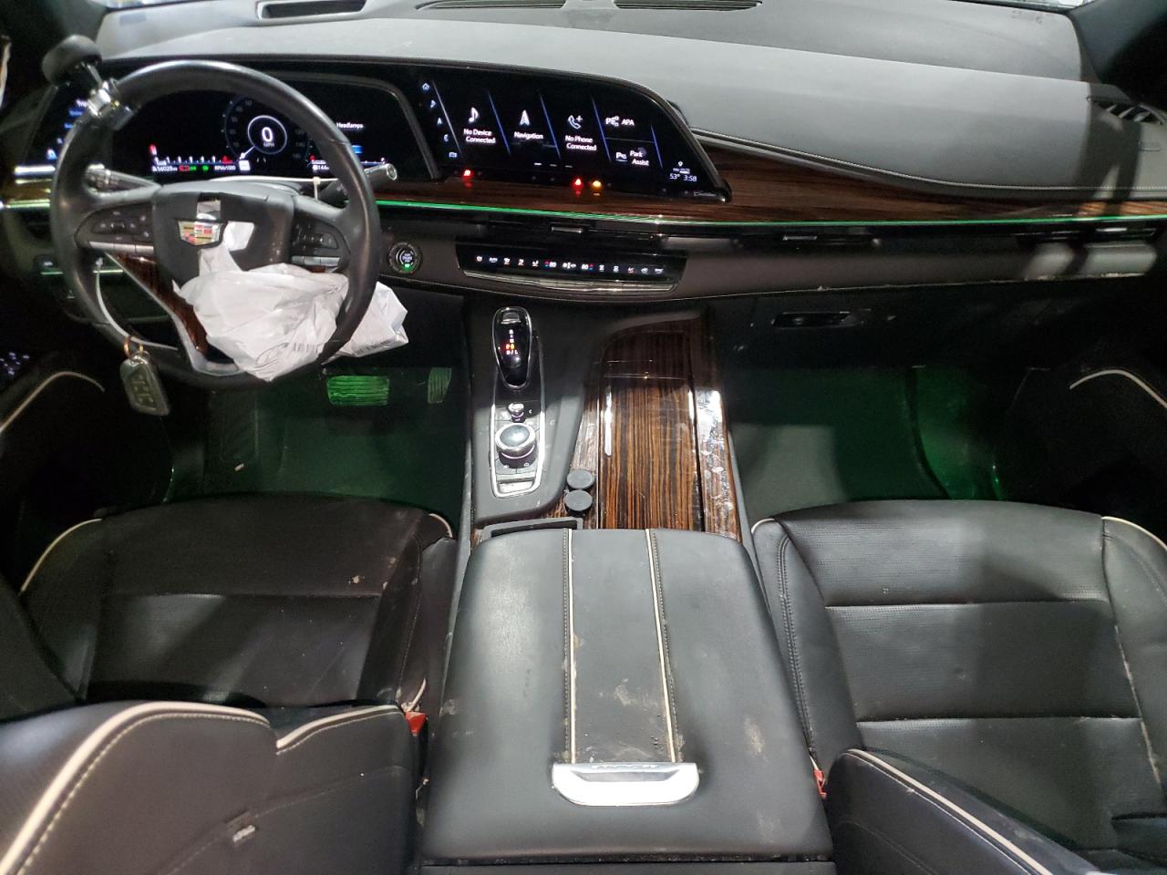 2021 Cadillac Escalade - Image 8