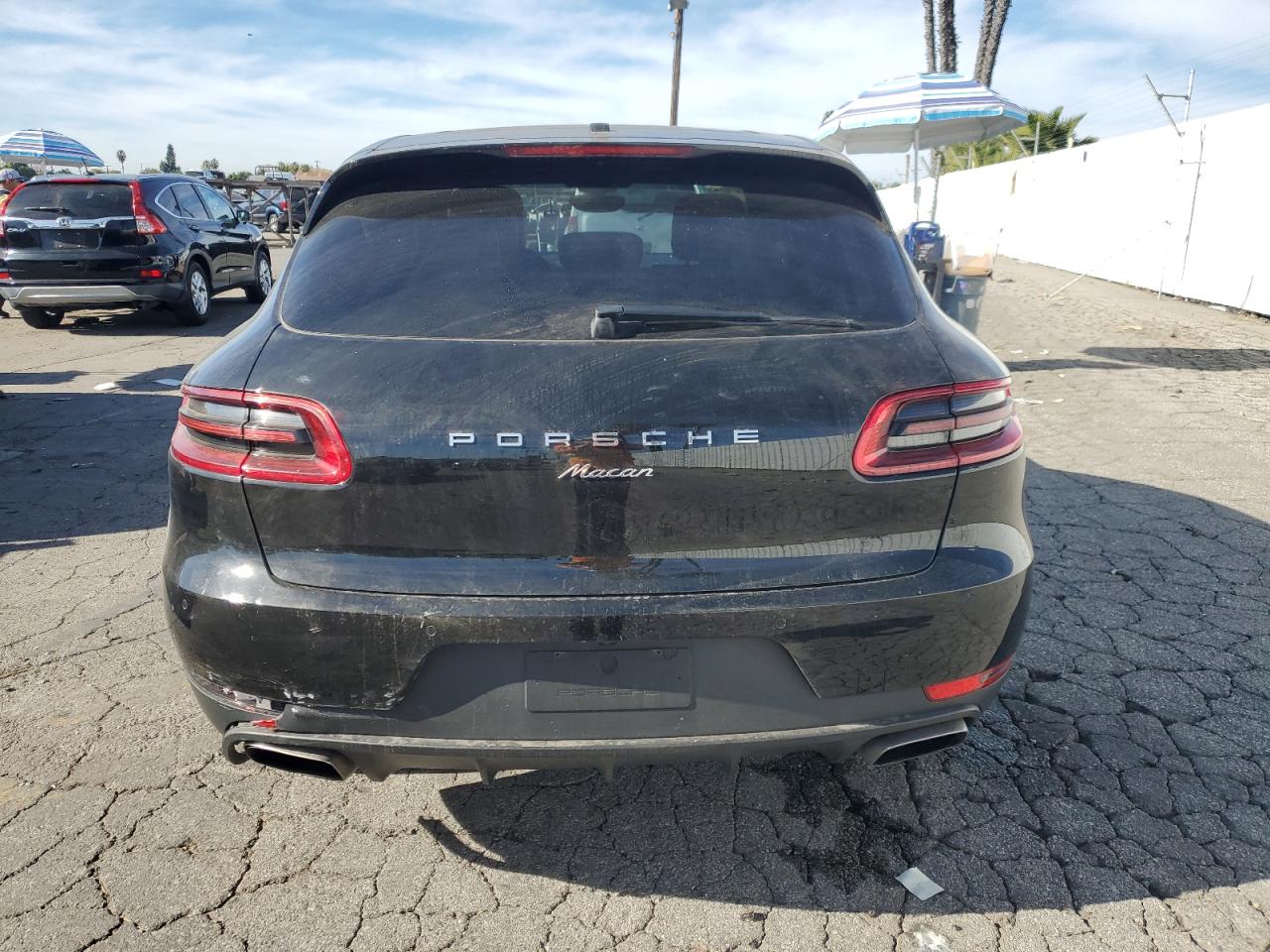 2017 Porsche Macan VIN: WP1AA2A5XHLB00042 Lot: 84766374