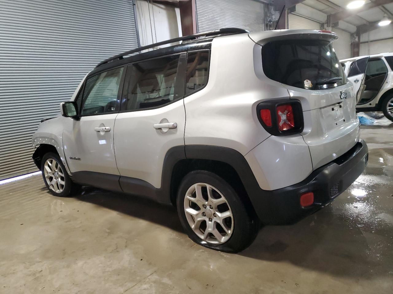 VIN ZACCJABT1GPC77512 2016 JEEP RENEGADE no.2