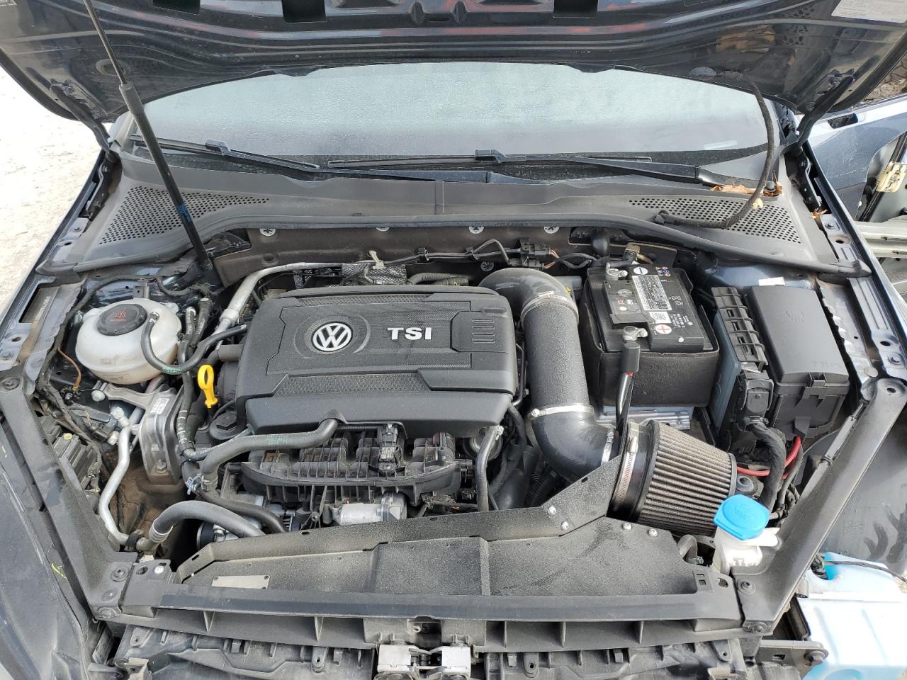 2019 Volkswagen GTI - Image 11