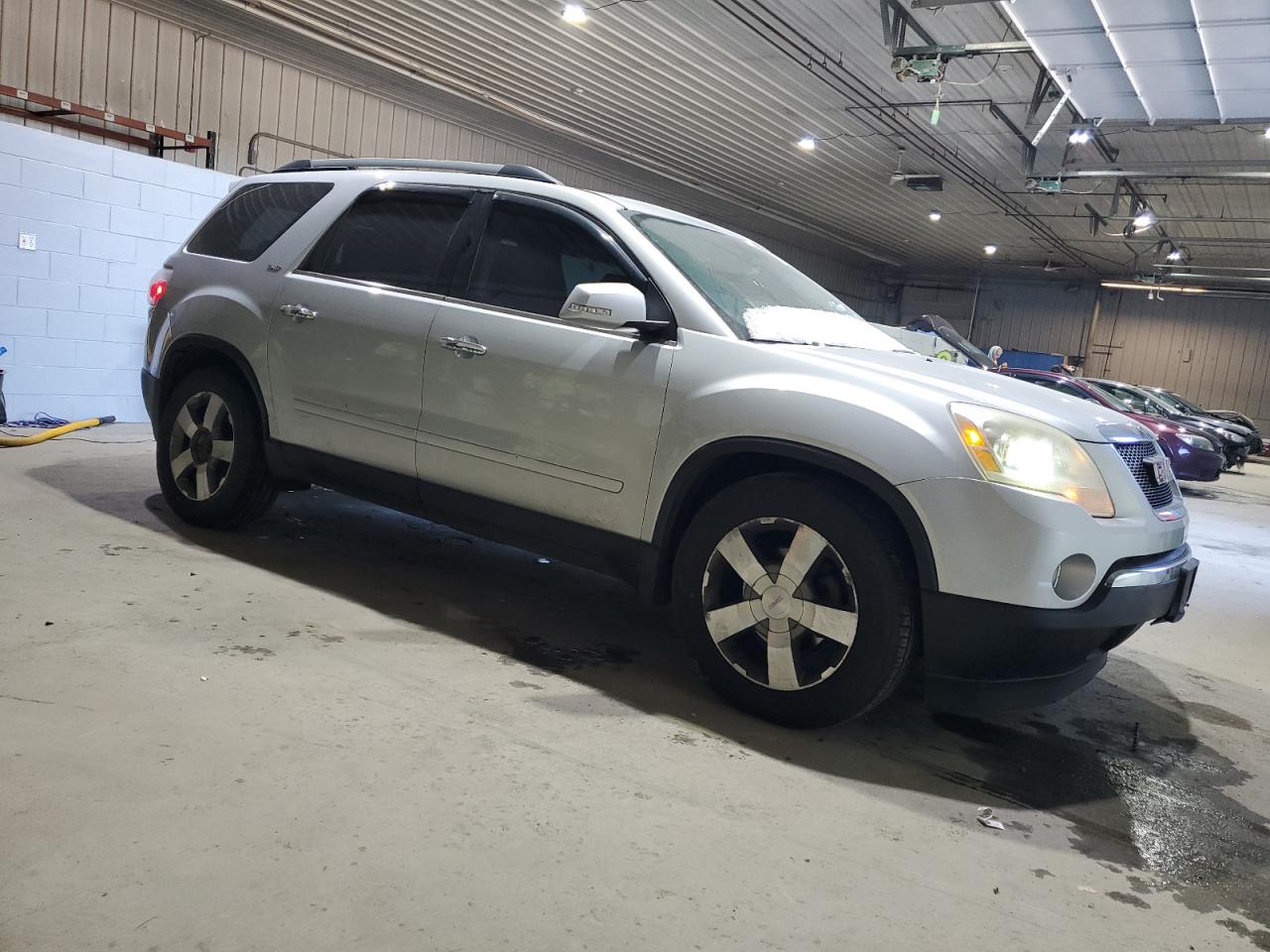 2011 GMC Acadia - Image 4