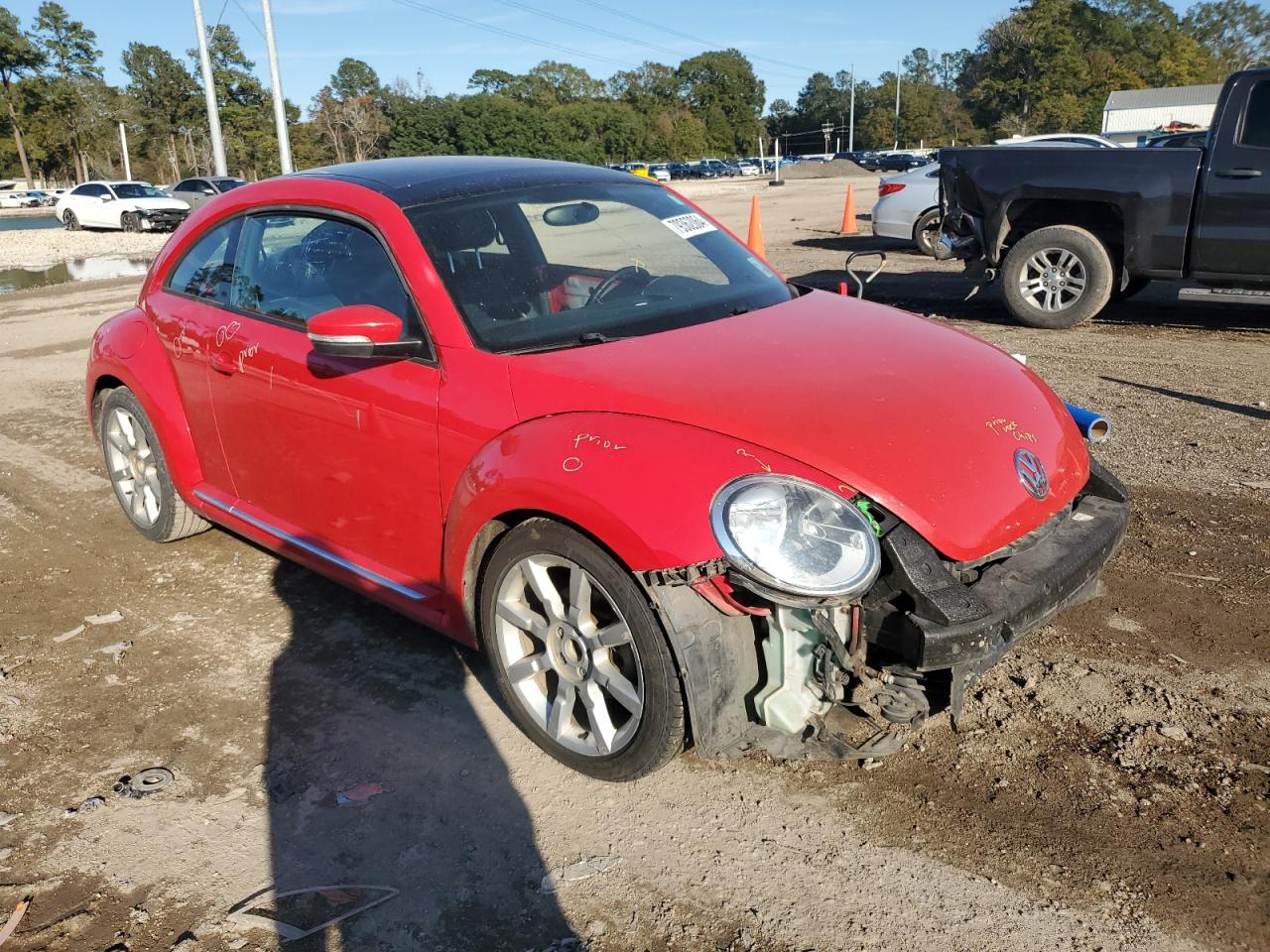 2012 Volkswagen Beetle - Image 4