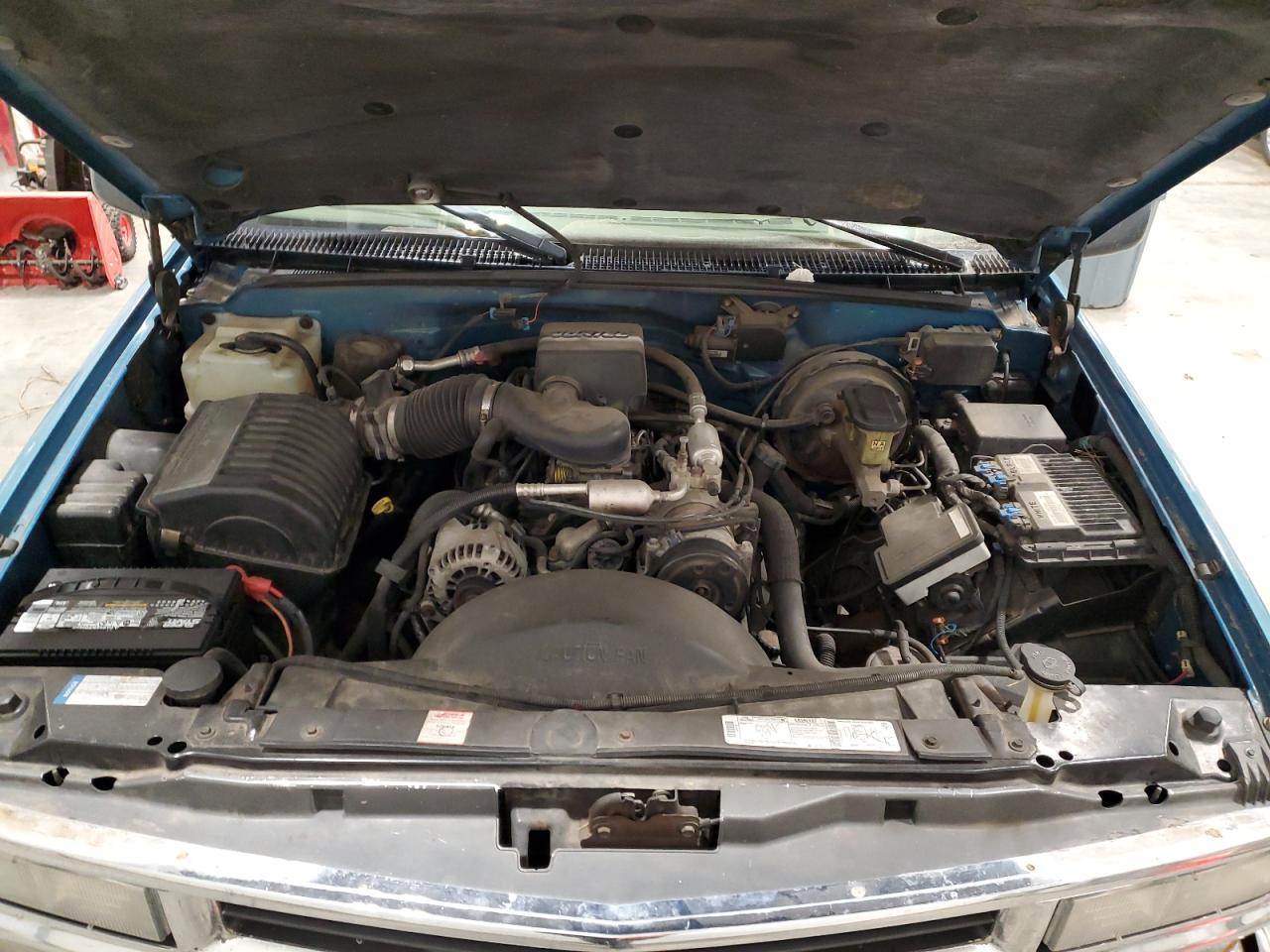 1997 Chevrolet Gmt-400 K1500 VIN: 2GCEK19R8V1293553 Lot: 83616644