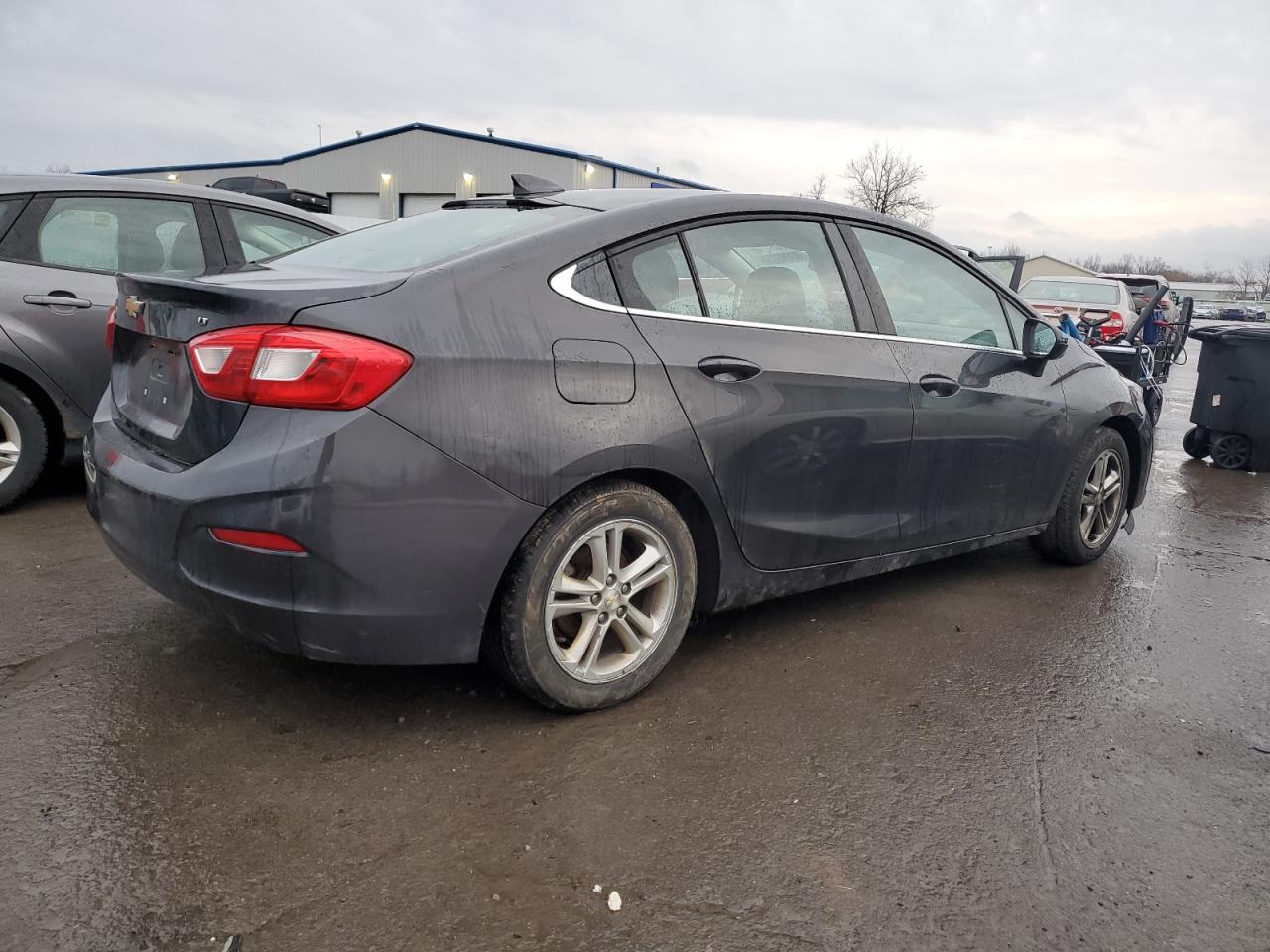 2017 Chevrolet Cruze - Image 3