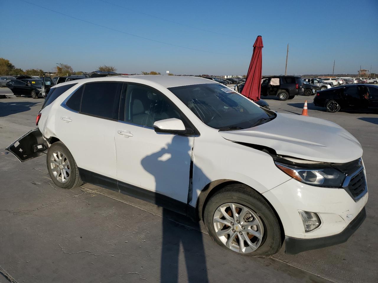 VIN 2GNAXSEVXJ6237756 2018 CHEVROLET EQUINOX no.4