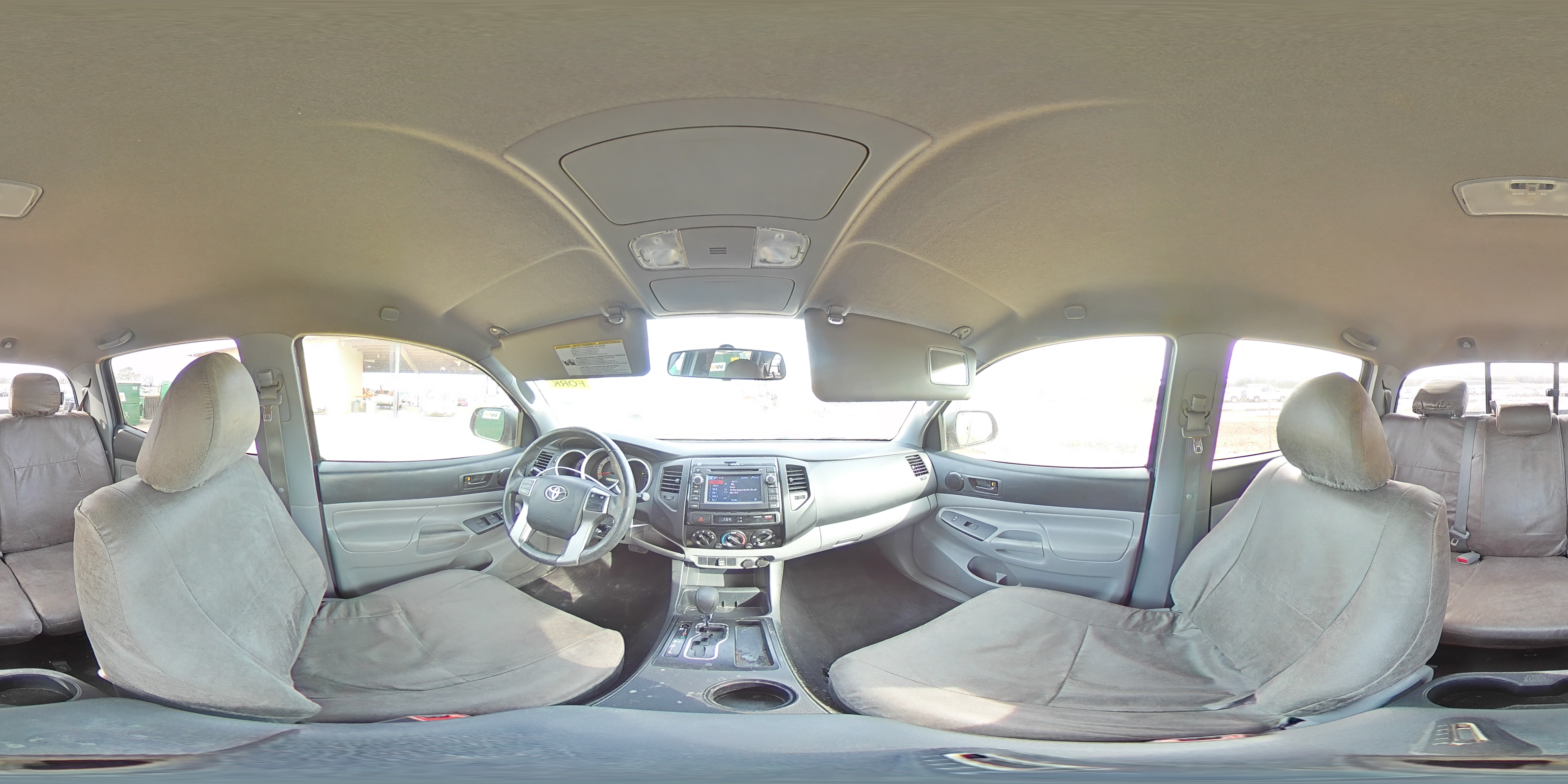 2013 Toyota Tacoma - Image 12