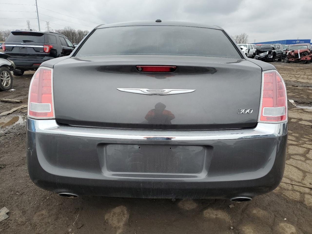2013 Chrysler 300 - Image 6