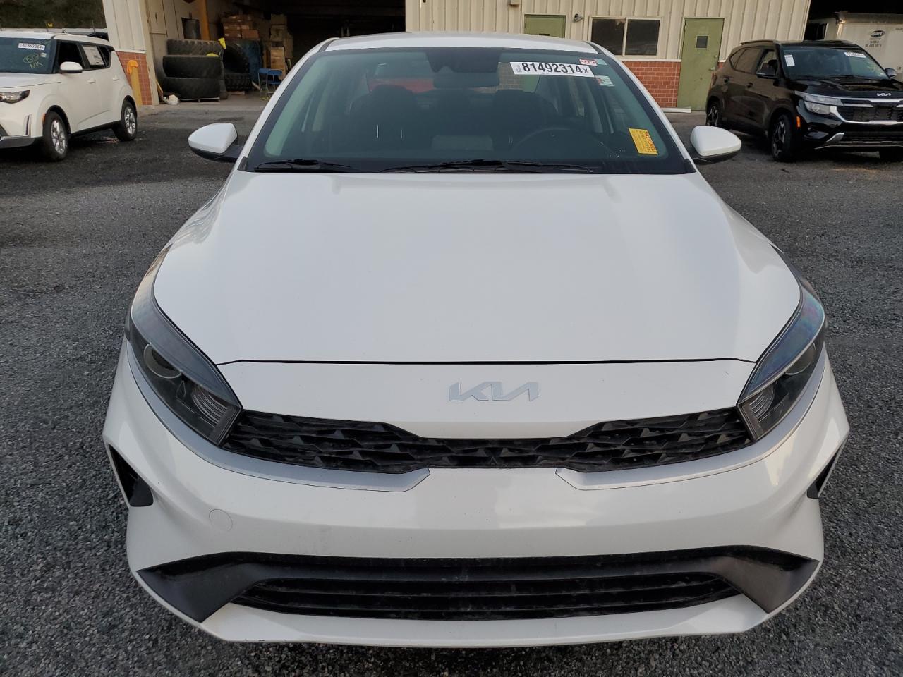 VIN 3KPF24AD9NE491129 2022 KIA FORTE no.5