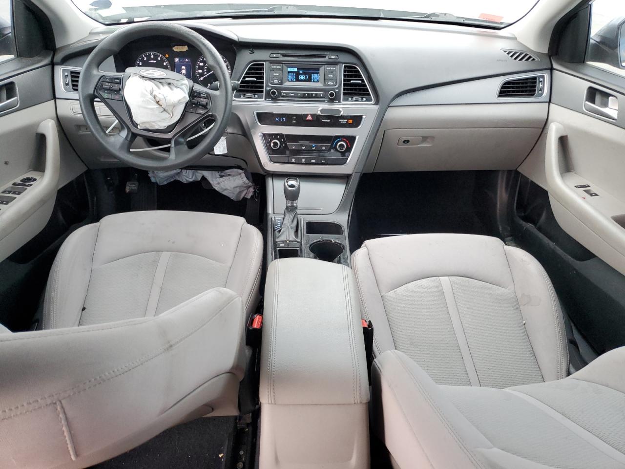 2015 Hyundai Sonata - Image 8