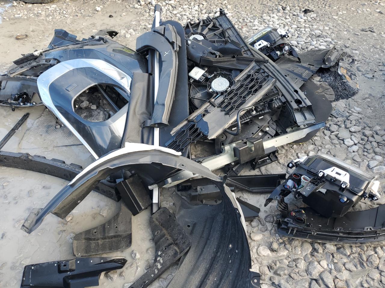 2024 Mitsubishi Outlander - Image 13