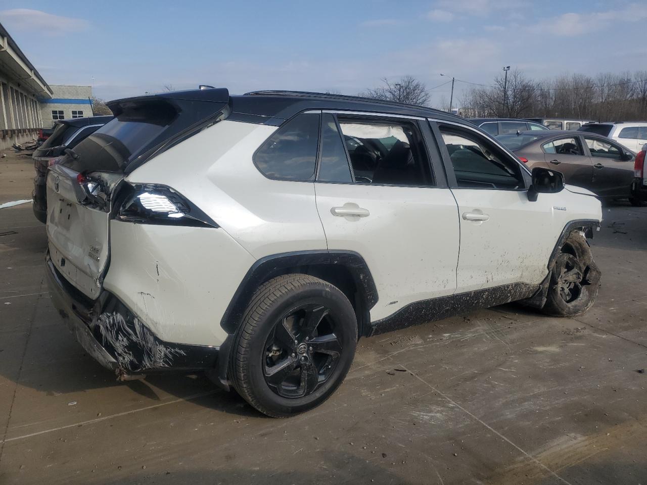 2021 Toyota RAV 4 - Image 3