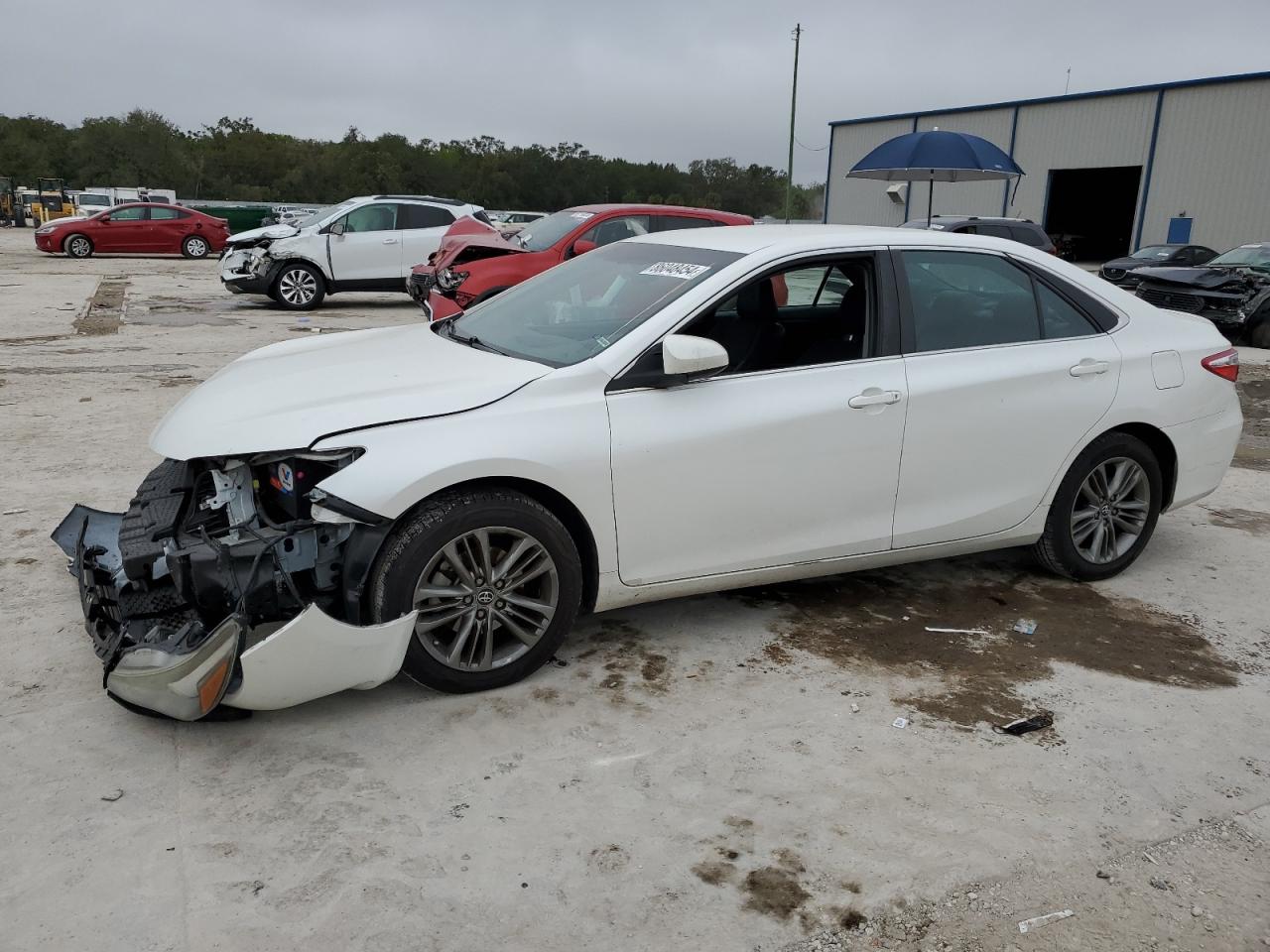 VIN 4T1BF1FK4GU254007 2016 TOYOTA CAMRY no.1