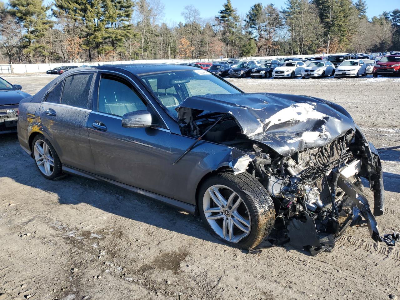 VIN WDDGF8AB4DR276507 2013 MERCEDES-BENZ C-CLASS no.4