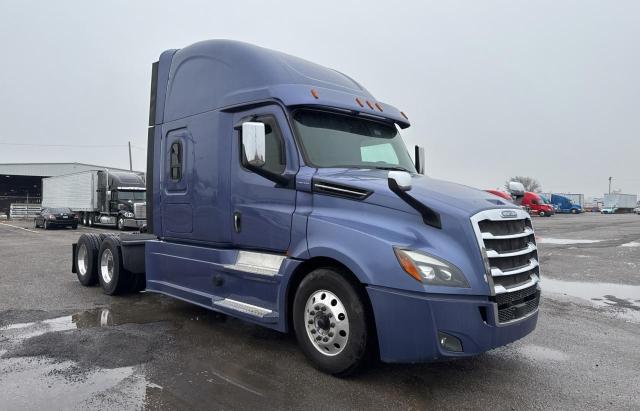 2020 Freightliner Cascadia 126