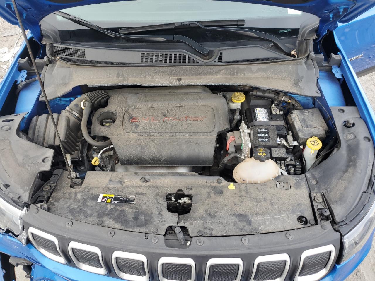 2022 Jeep Compass - Image 11