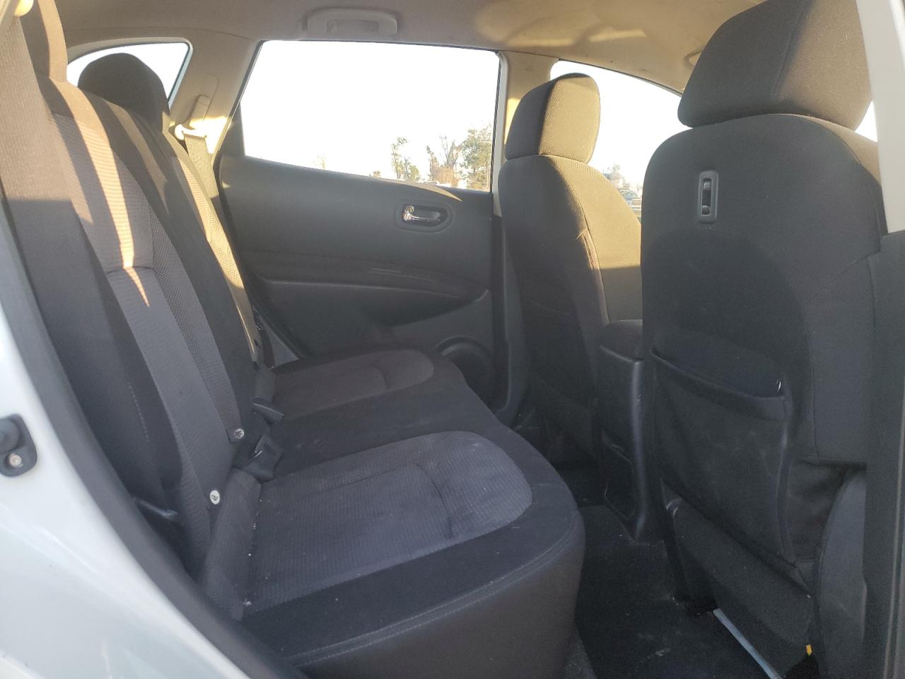 2010 Nissan Rogue - Image 11