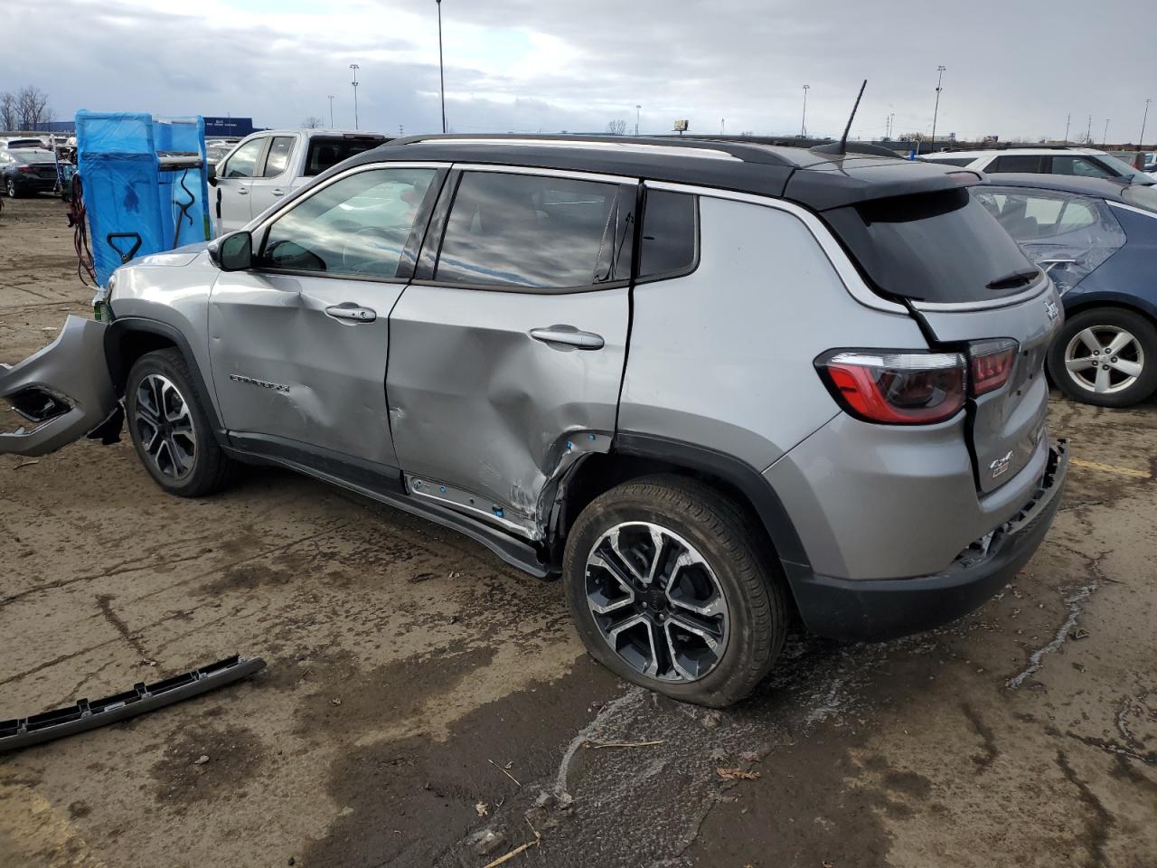2022 Jeep Compass - Image 2