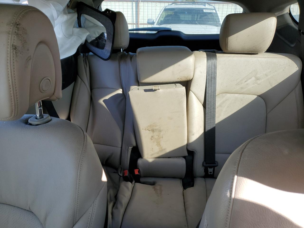 2018 Hyundai Santa Fe - Image 10