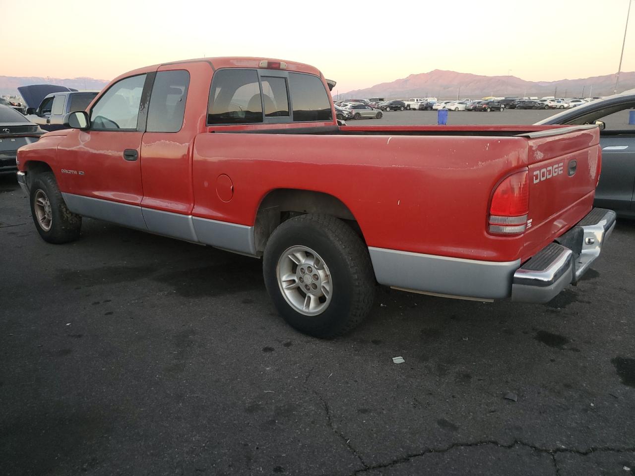 1999 Dodge Dakota - Image 2