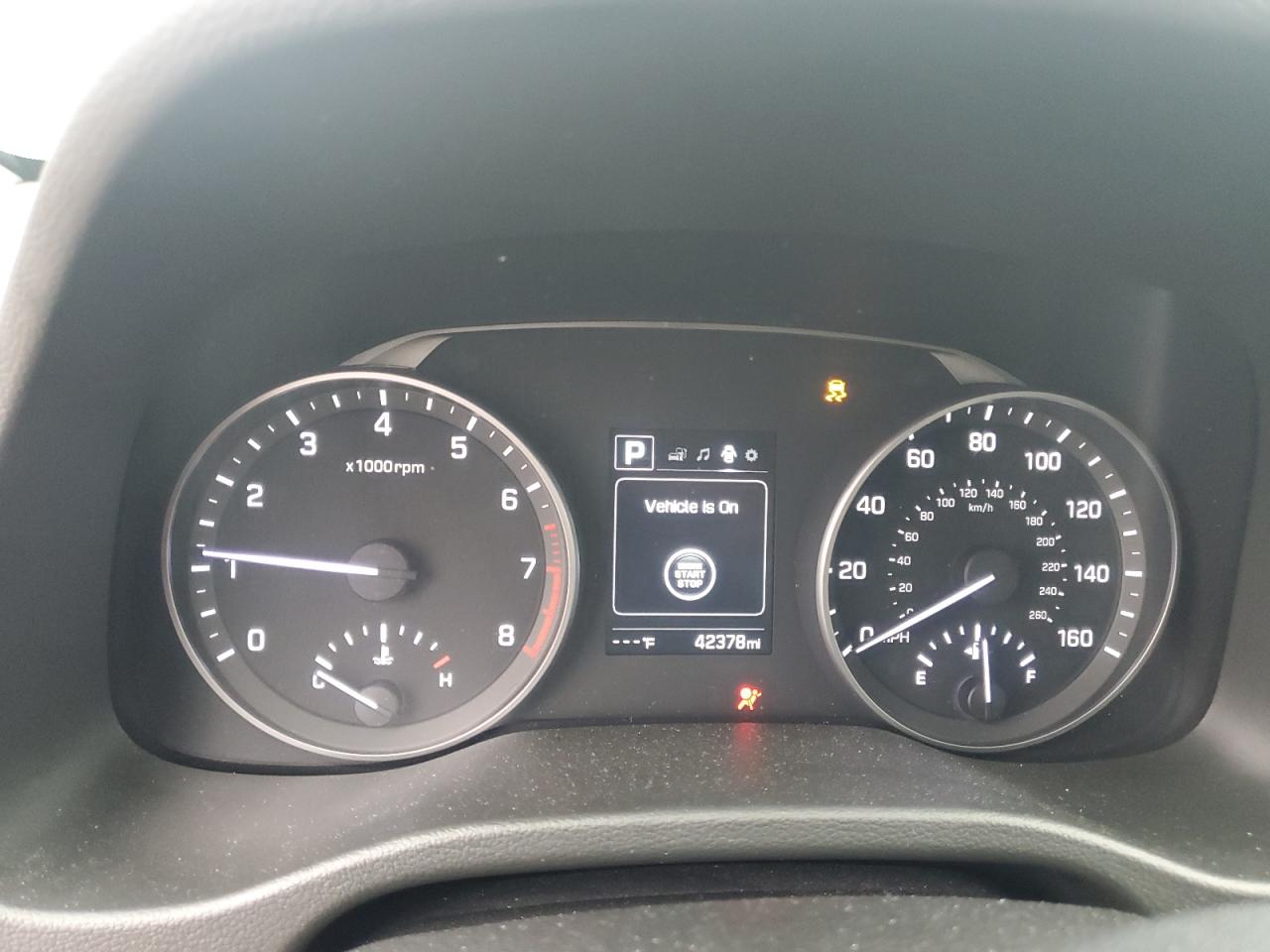 2018 Hyundai Elantra - Image 9