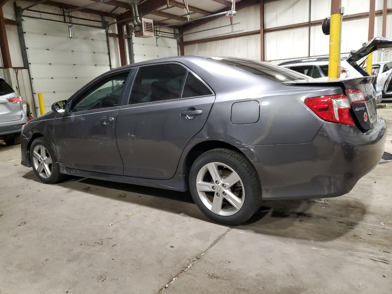 VIN 4T1BF1FKXDU263936 2013 TOYOTA CAMRY no.2