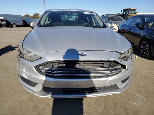 Sedans FORD FUSION 2017 Srebrny