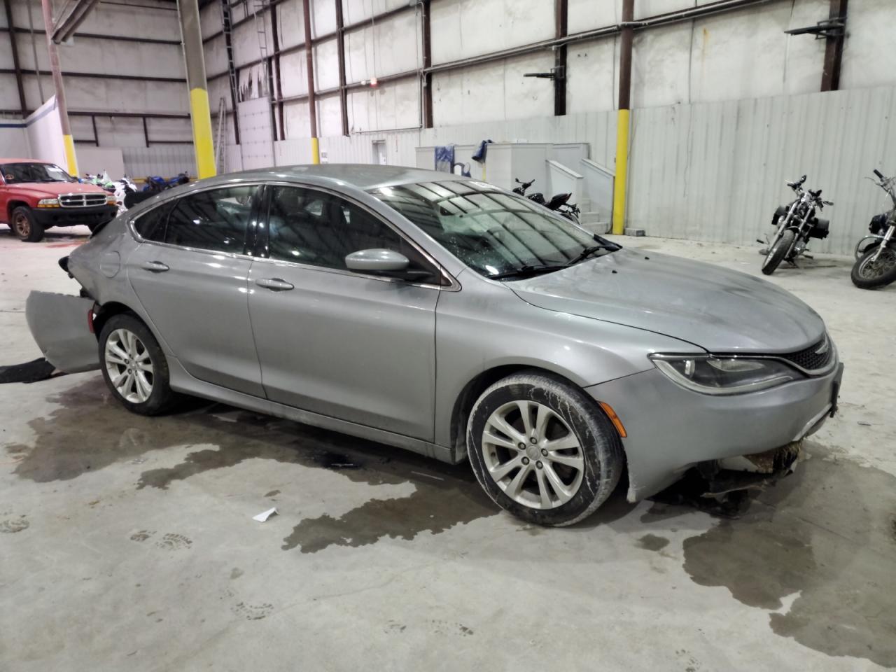 VIN 1C3CCCAB4GN120939 2016 CHRYSLER 200 no.4