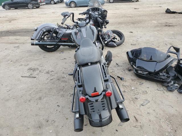  HARLEY-DAVIDSON FL 2018 Чорний