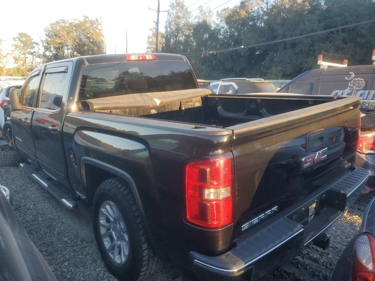 VIN 3GTU2UEC5FG286762 2015 GMC SIERRA no.2