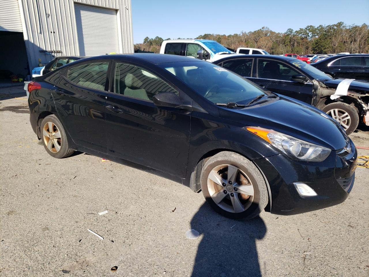 VIN 5NPDH4AE7DH417877 2013 HYUNDAI ELANTRA no.4