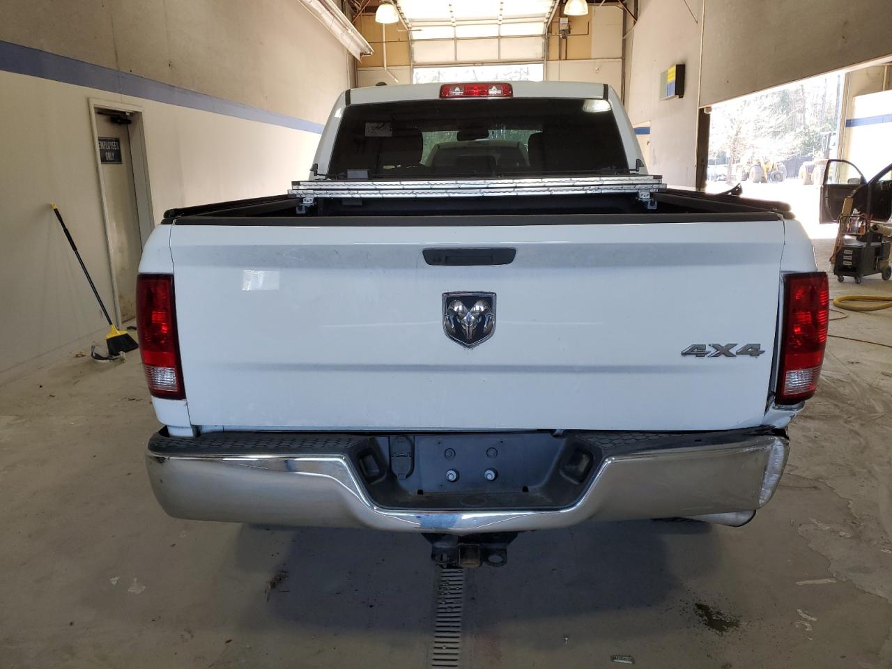 2019 RAM 1500 - Image 6