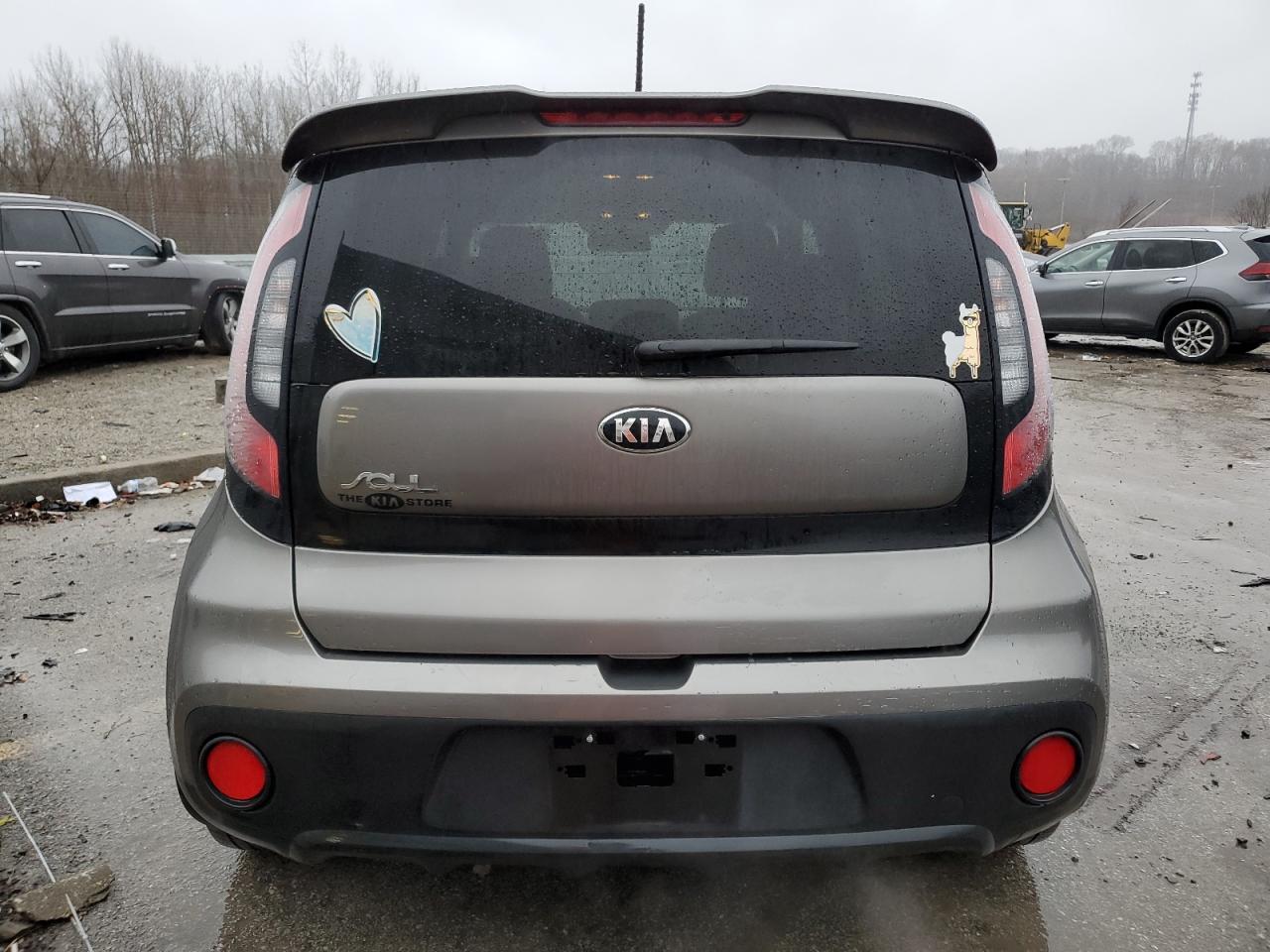 VIN KNDJN2A27H7501326 2017 KIA SOUL no.6