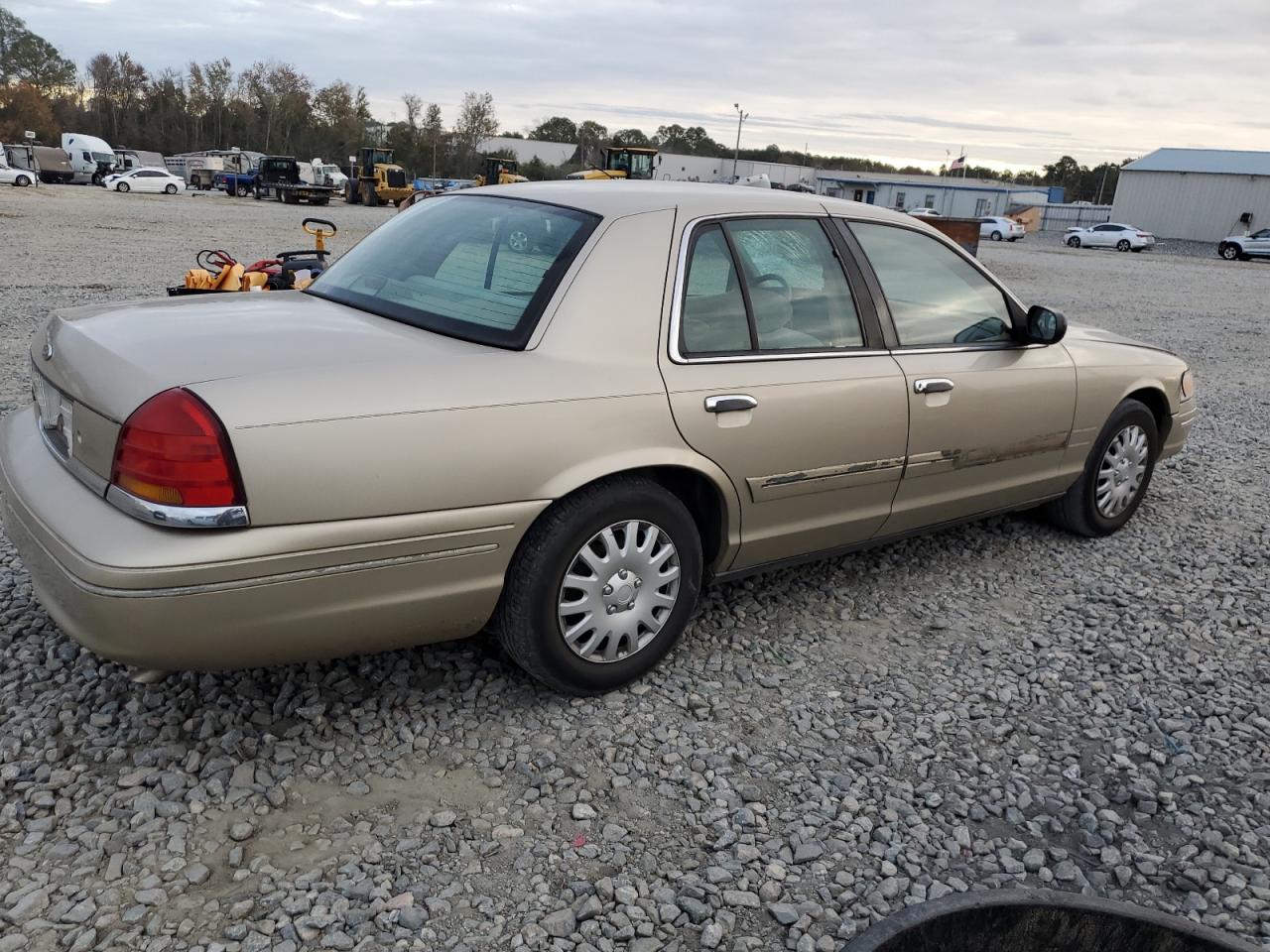 1999 Ford Crown Victoria - Image 3