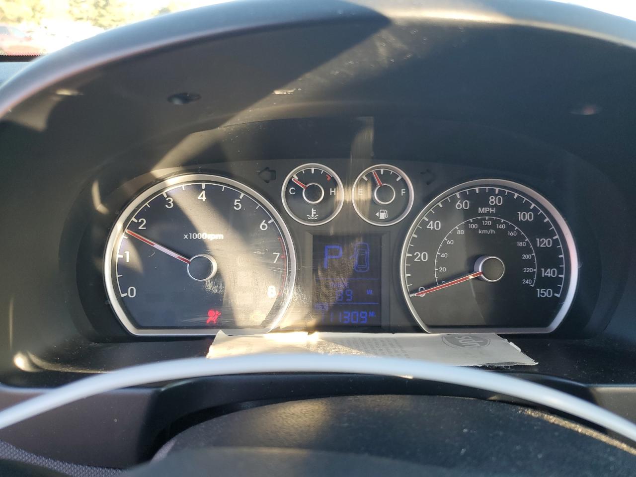 2011 Hyundai Elantra - Image 9