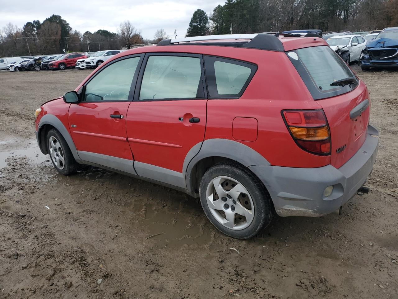 2003 Pontiac Vibe - Image 2