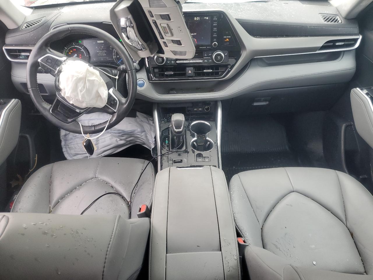 2021 Toyota Highlander - Image 8