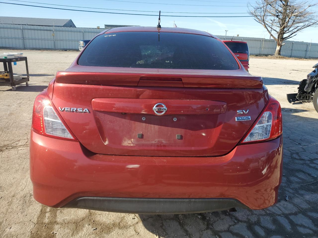 VIN 3N1CN7AP7JL877983 2018 NISSAN VERSA no.6