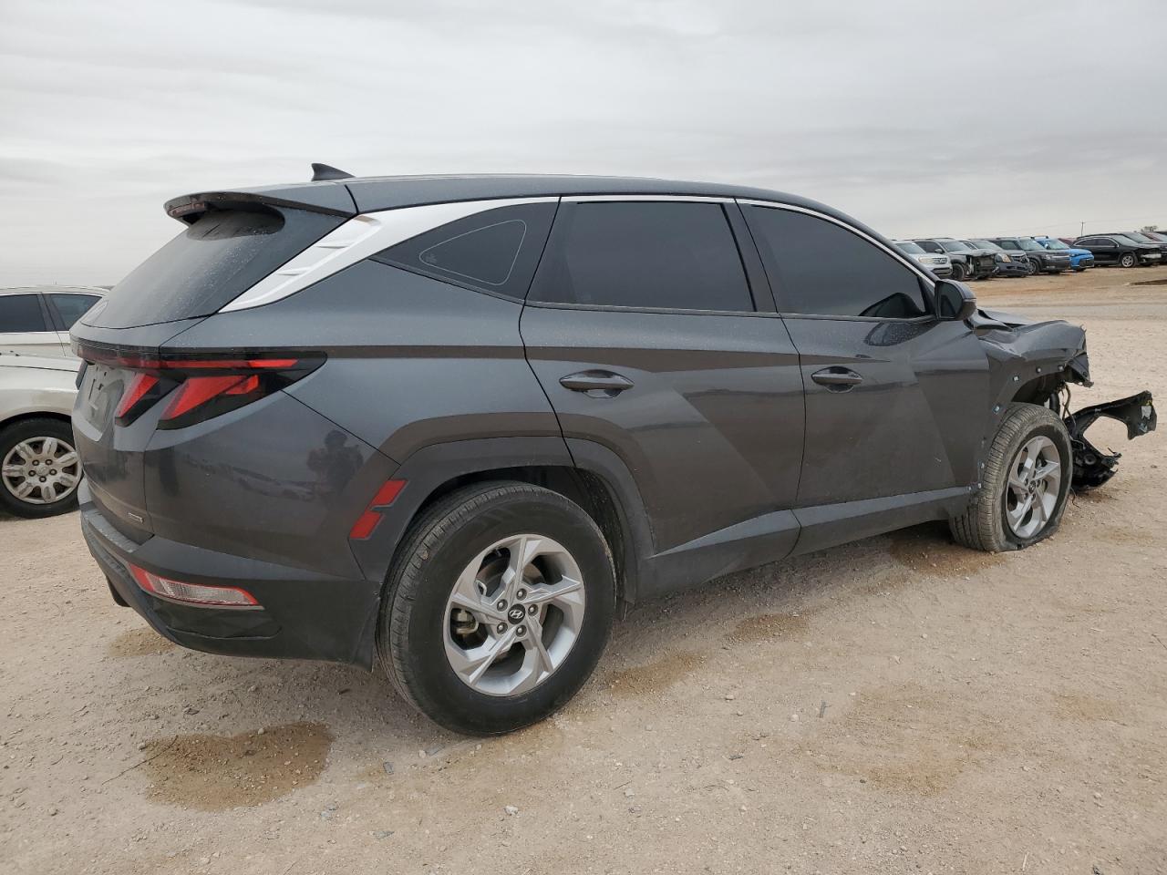 2022 Hyundai Tucson - Image 3