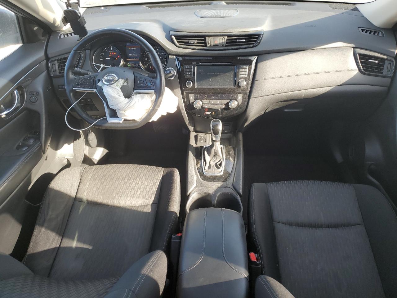 2020 Nissan Rogue - Image 8