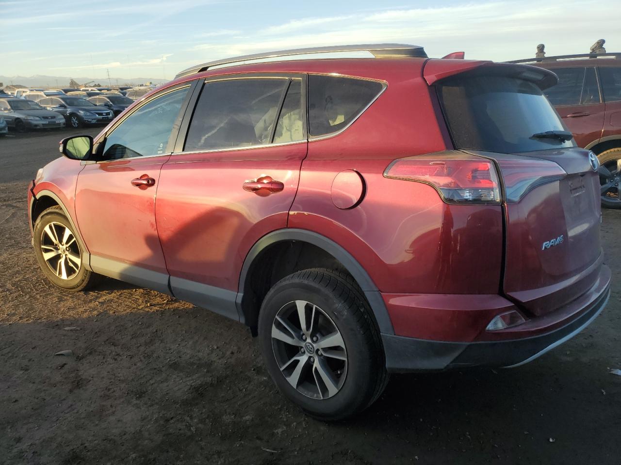 2018 Toyota RAV 4 - Image 2