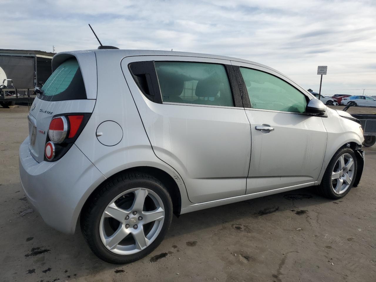 VIN 1G1JE6SB1F4210429 2015 CHEVROLET SONIC no.3