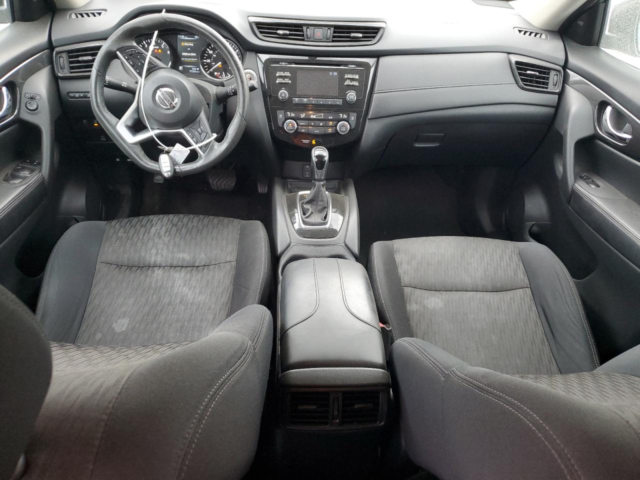 2017 Nissan Rogue - Image 8