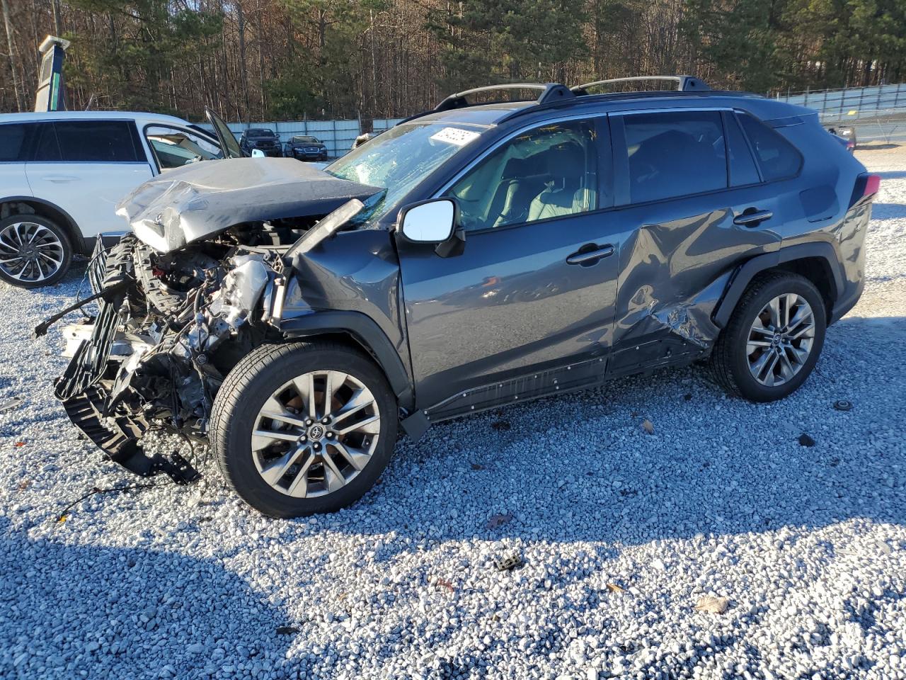 2019 Toyota RAV 4 - Image 1
