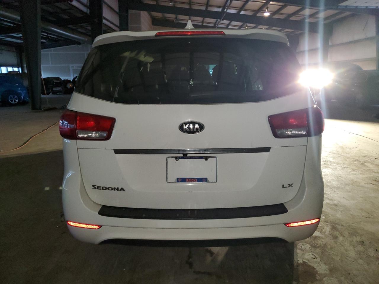 2015 Kia Sedona Lx VIN: KNDMB5C10F6050612 Lot: 83486254